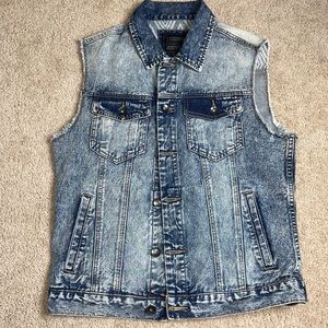 Men’s Denim Vest
